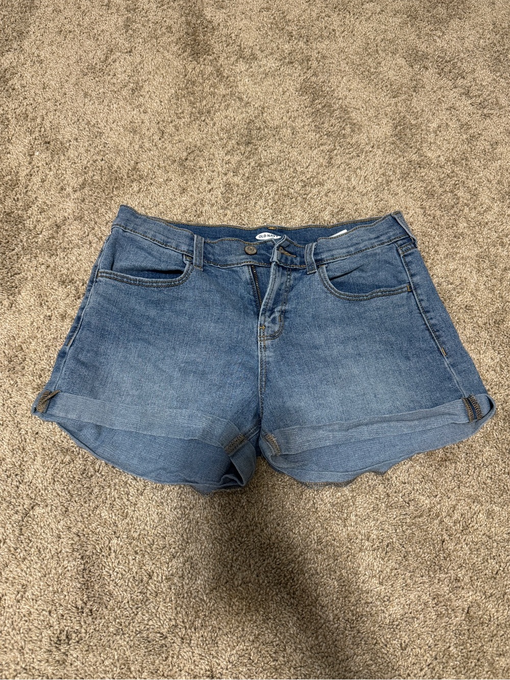 Size 6 Women’s Old Navy Denim Roll-Cuff Women's Shorts - Blue